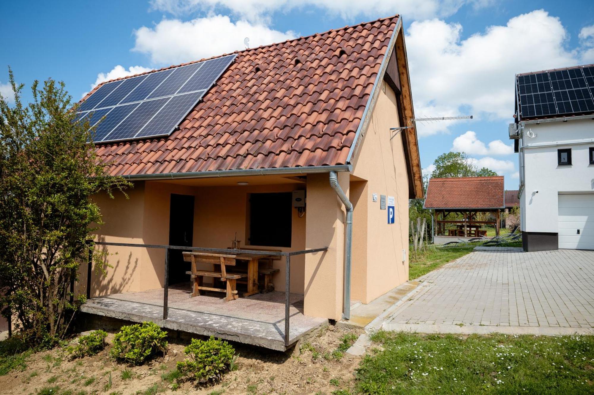 Förhénc Wine House&Guesthouses I-II-III Nagykanizsa Exterior foto
